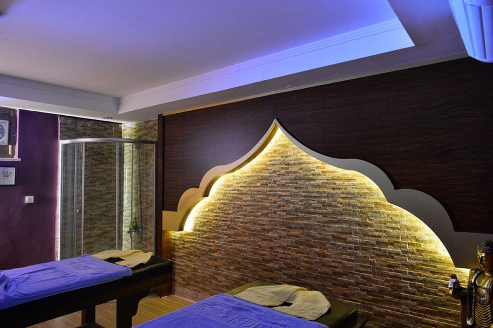 Linda Otel Side