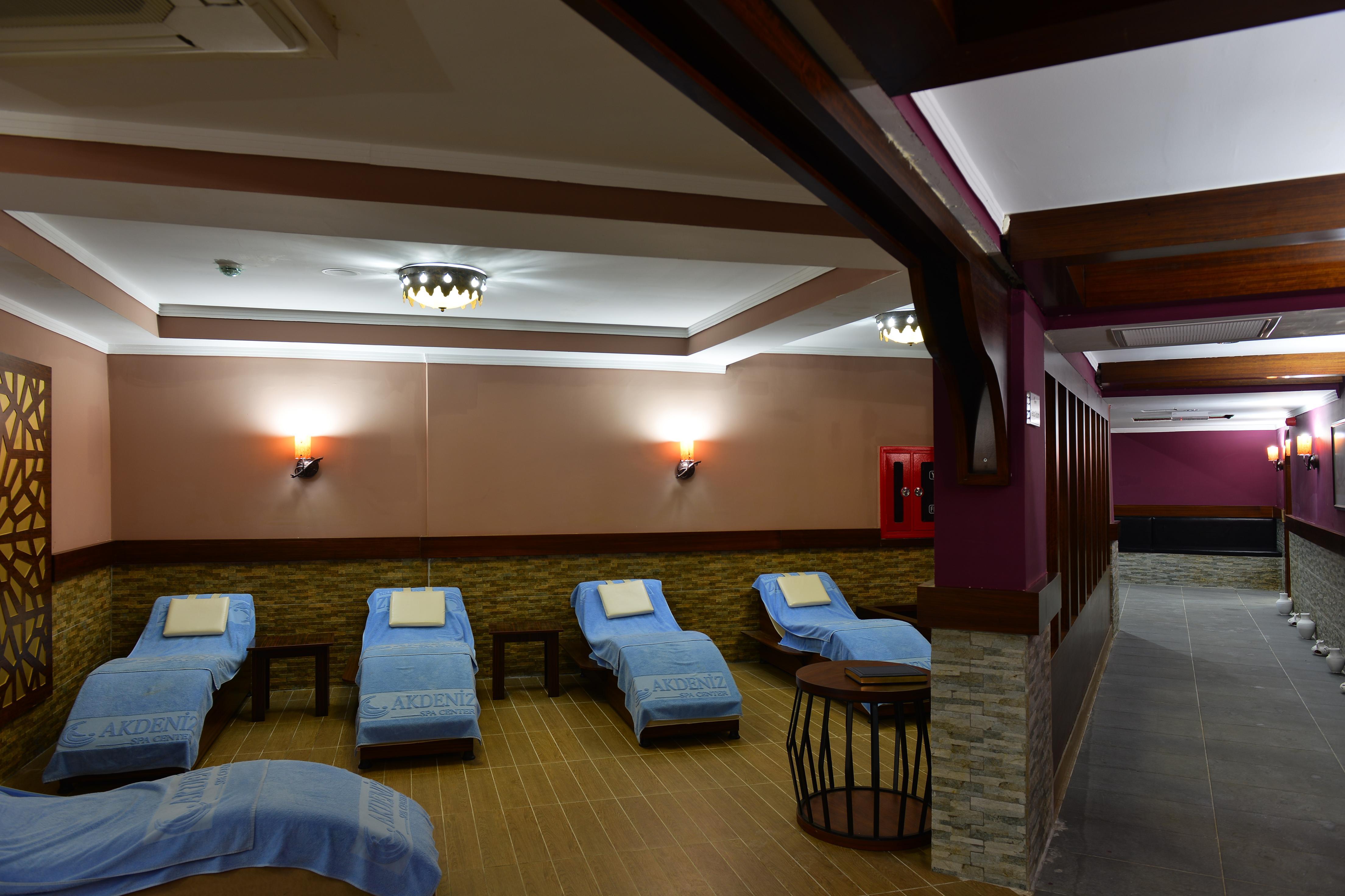 Linda Otel Side